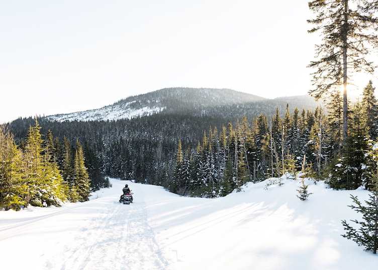 Snowmobiling near Mont-Tremblant