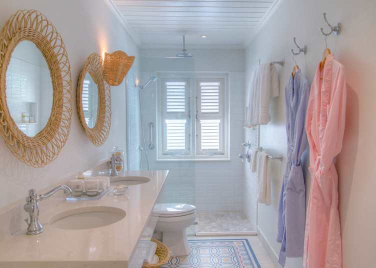 Ocean front suite bathroom