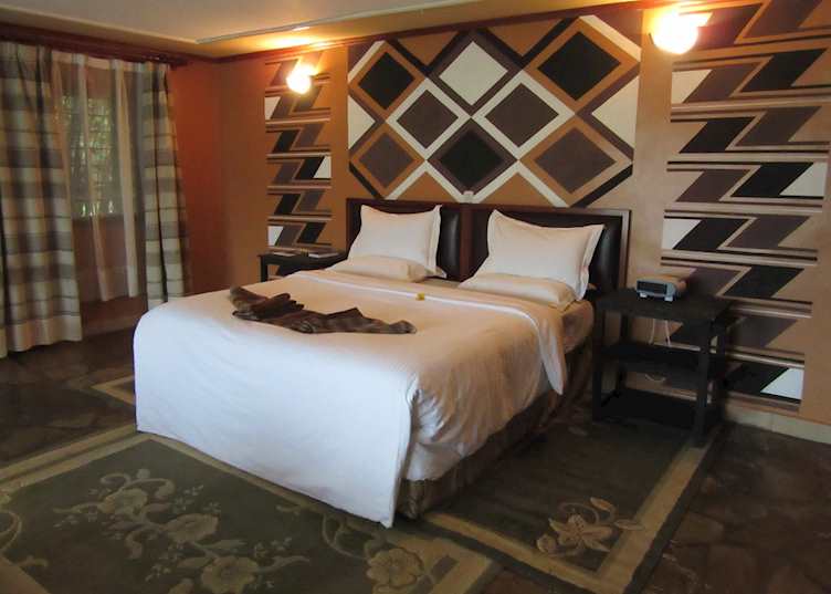 Cottage bedroom, Gorilla Mountain View Lodge