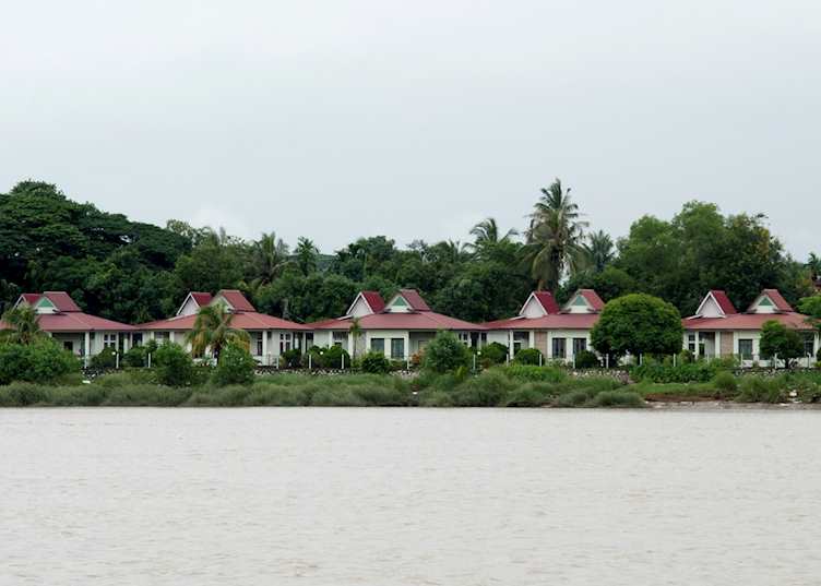 Attran Hotel, Mawlamyine (Moulmein)