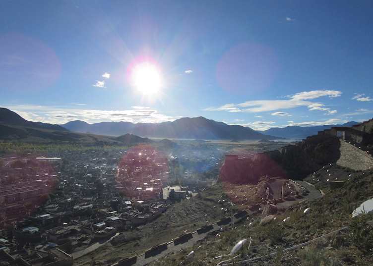 Sunrise over Gyantse