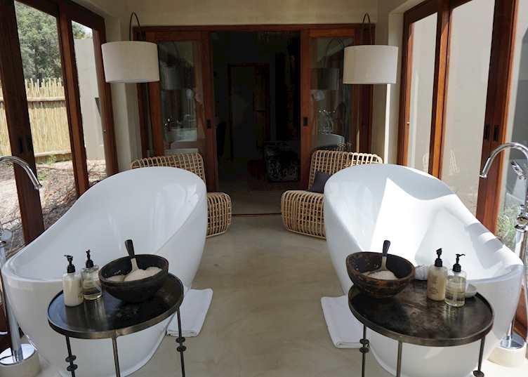 Sabi Sabi Bush Lodge Villa Master Bath