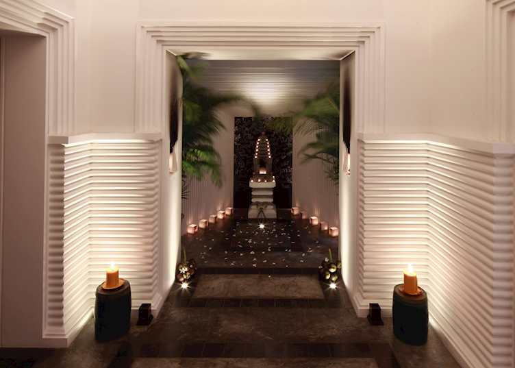Entrance Sala at the Shinta Mani