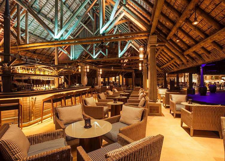 Dolphin Bar, Sands Suites Resort & Spa, Mauritius