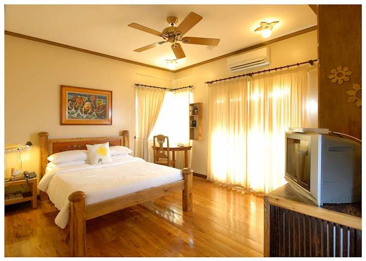 Deluxe queen room at Amarela