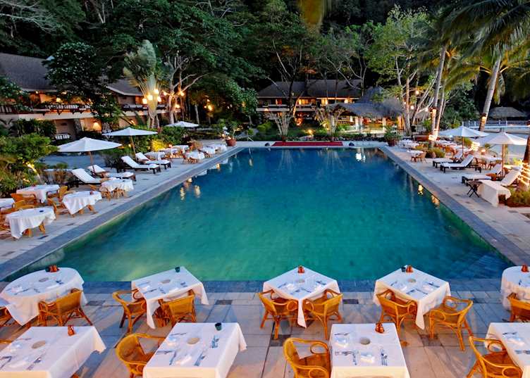 Poolside dining at El Nido Lagen island