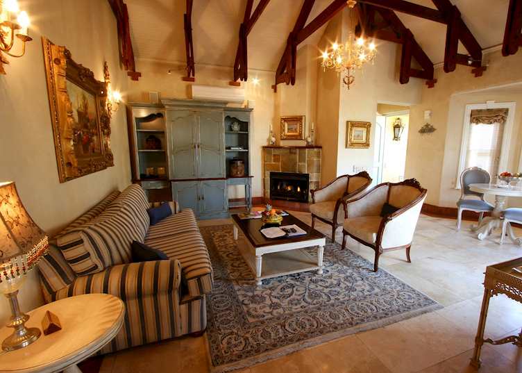 Villa Suite Lounge