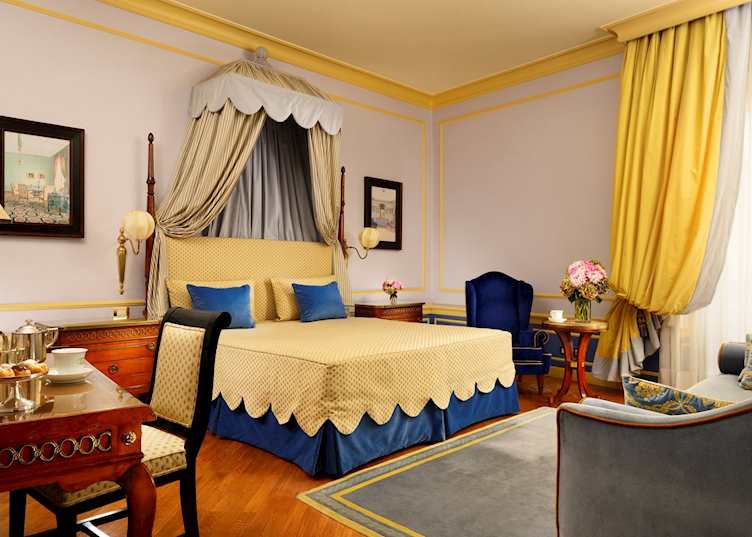 Superior room, Hotel Santa Maria Novella, Florence