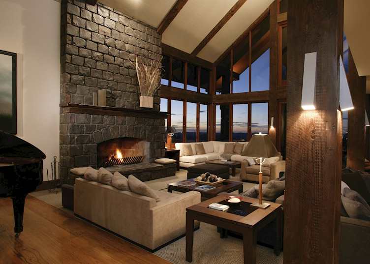 Lounge, Spicers Peak Lodge