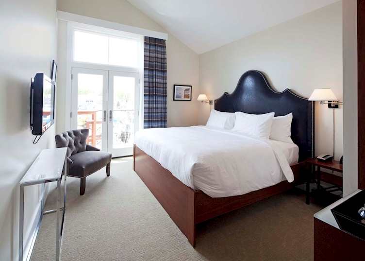 Harbor Guestroom, The Boathouse Waterfront Hotel, Kennebunkport