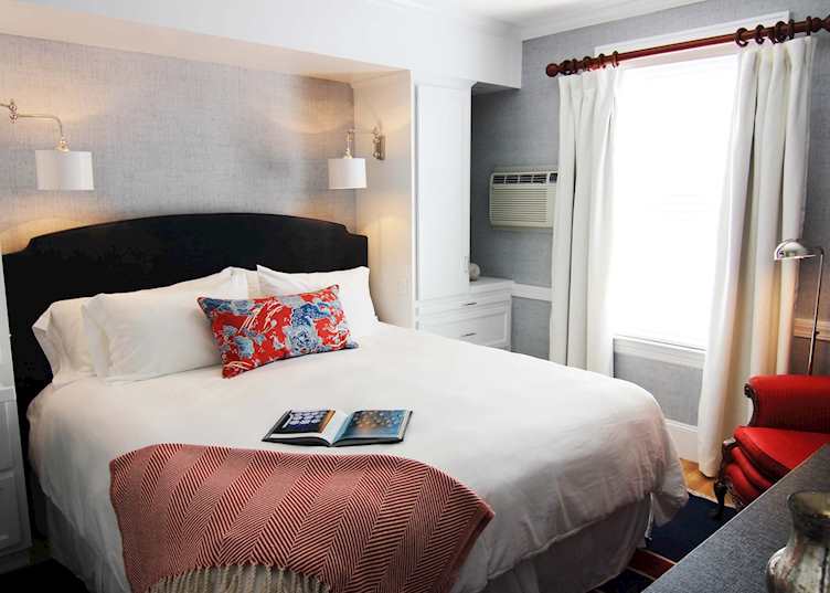 Classic King Guestroom, Kennebunkport Inn, Kennebunkport