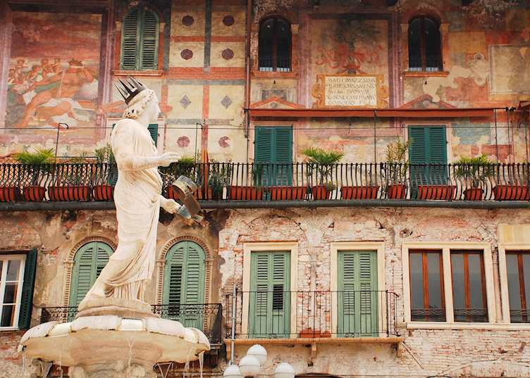 The Madonna Verona, Piazza delle Erbe, Verona