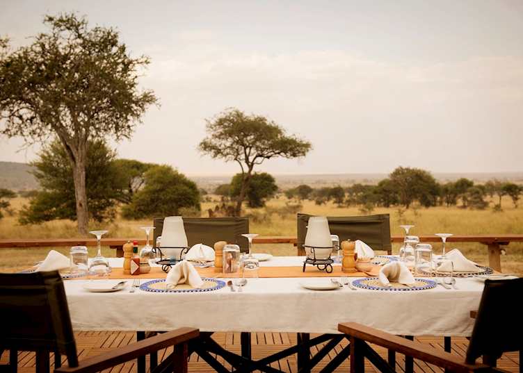 Terrace lunch at Dunia Camp
