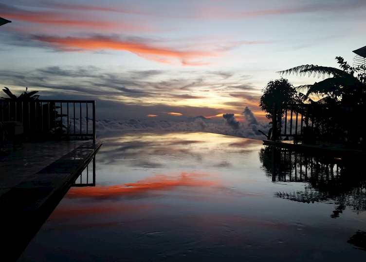 Munduk Moding Plantation main pool view
