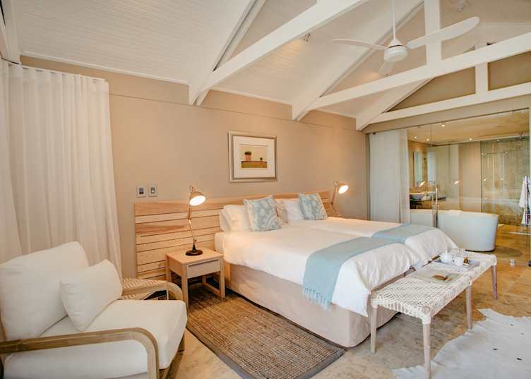 Sea facing suite, Abalone Guest Lodge, Hermanus