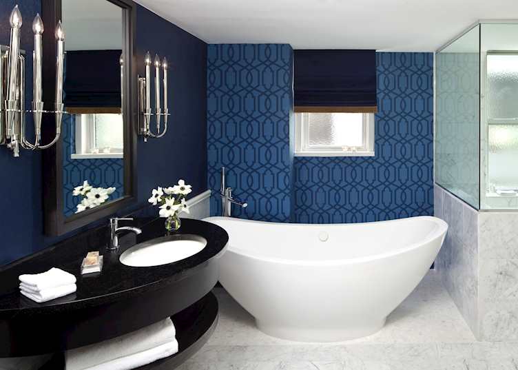Kimpton Hotel George Suite Bathroom