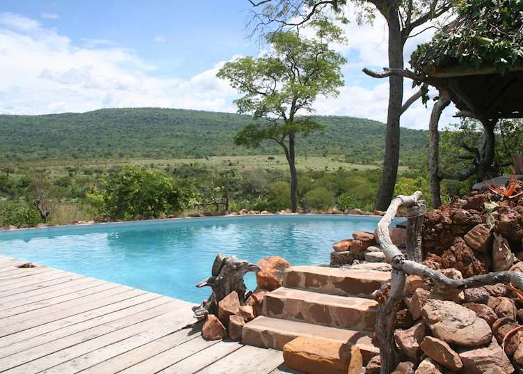 Swimming pool overlooking Beho Beho plains