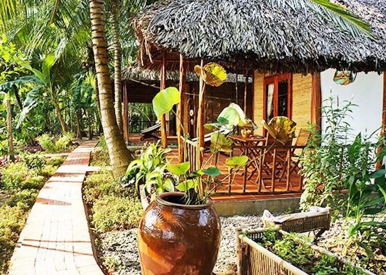 Coco Riverside Lodge