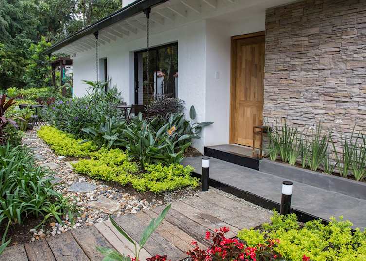 Patio del Mundo, Medellín