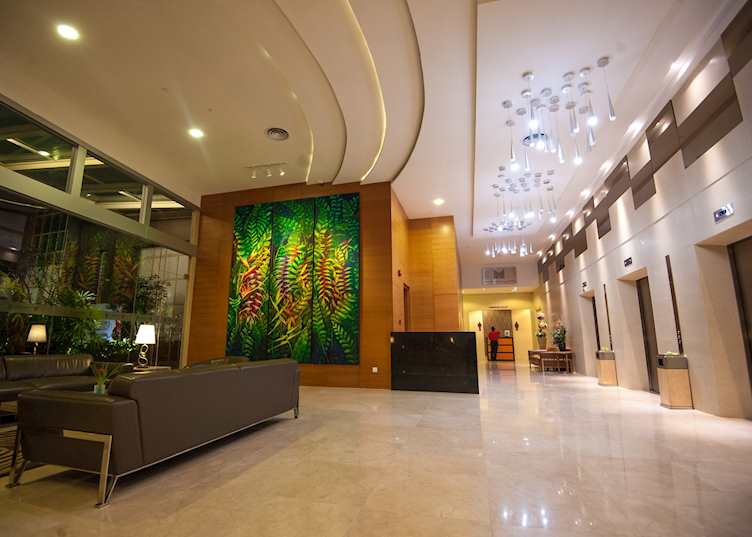Lobby at the Waterfront Hotel