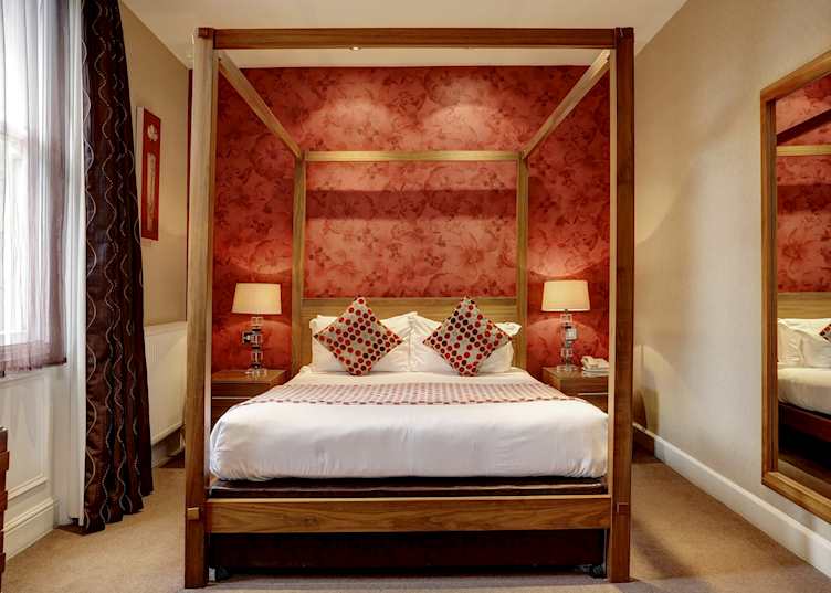 Best Western Plus Dean Court, York