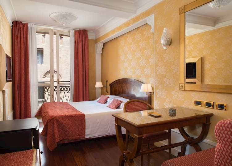 Art Hotel Orologio, Bologna