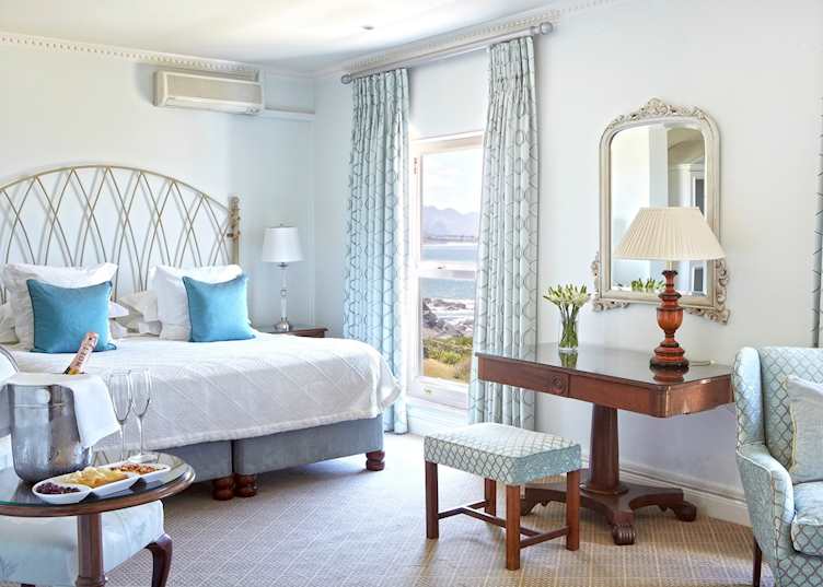 Luxury Double Seaview Room, The Marine