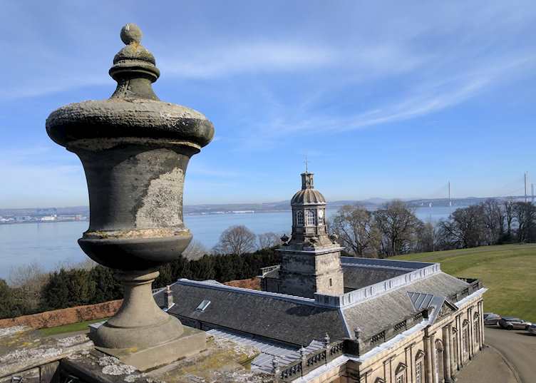 Hopetoun House