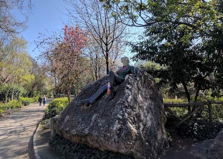 Oscar Wilde statue