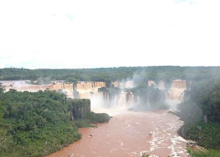 Iguaçu Falls from Brazil