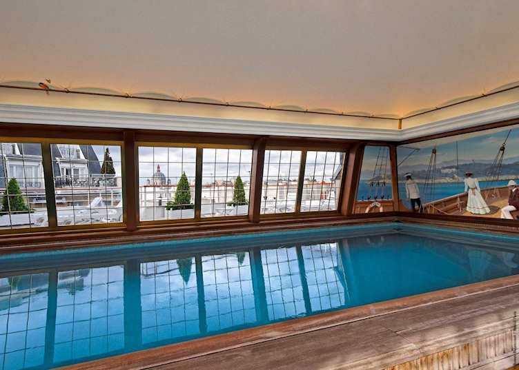 Le Bristol Paris, Paris