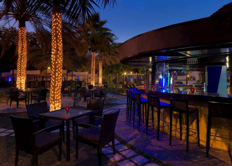 Pool bar, Radisson Blu, Muscat