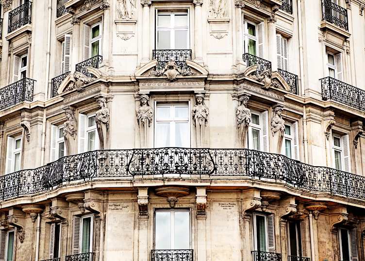 Building façade, Paris