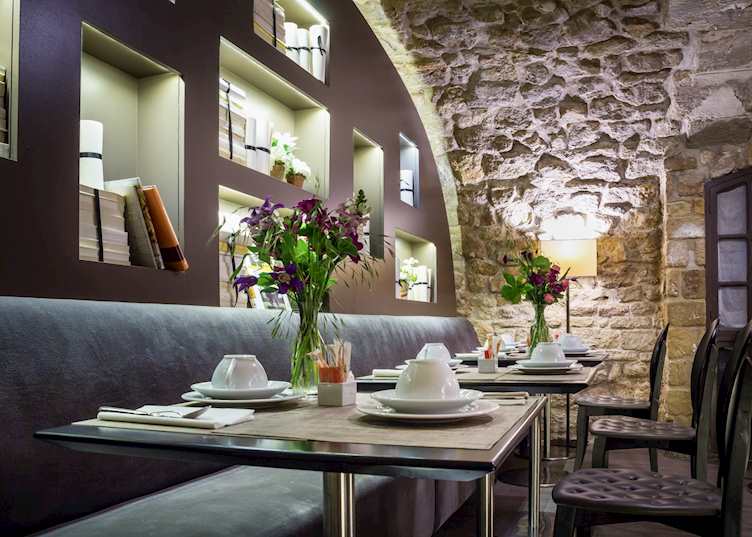 Hotel Verneuil, Paris
