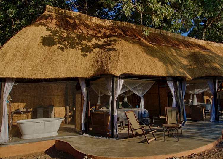 Two bedroom family tent at Mchenja Bushcamp