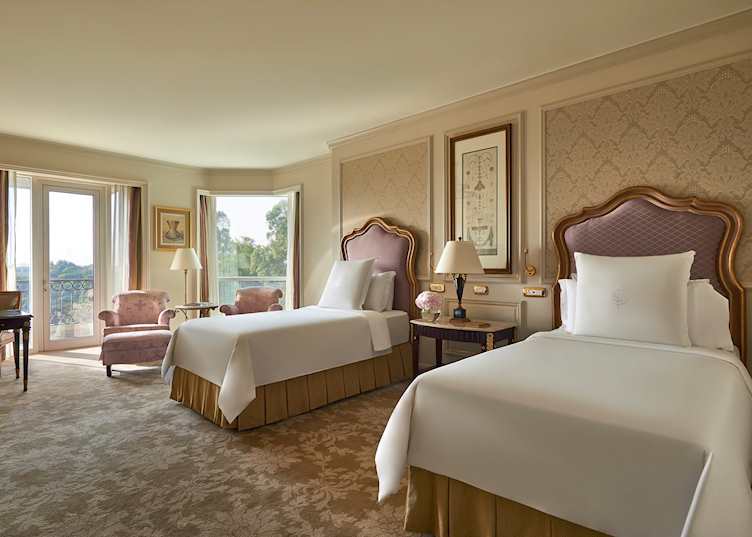 Deluxe room, Four Seasons at the First Residence, Cairo