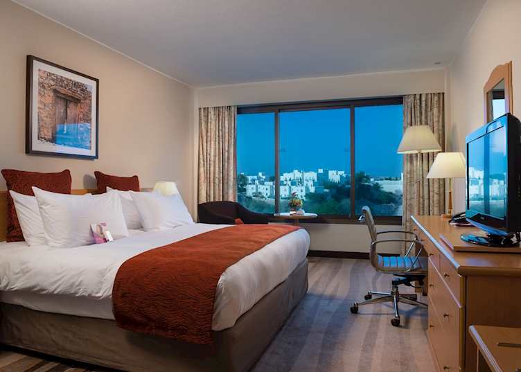 City view room, Crowne Plaza, Muscat