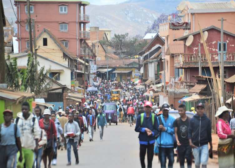 Bustling streets in Ambalavao