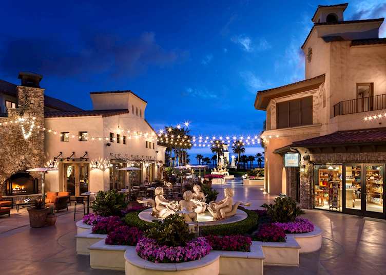 Hyatt Regency Huntington Beach Resort and Spa Courtyard Signature