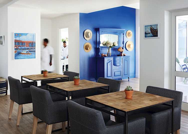 Dining area, One Marine Drive