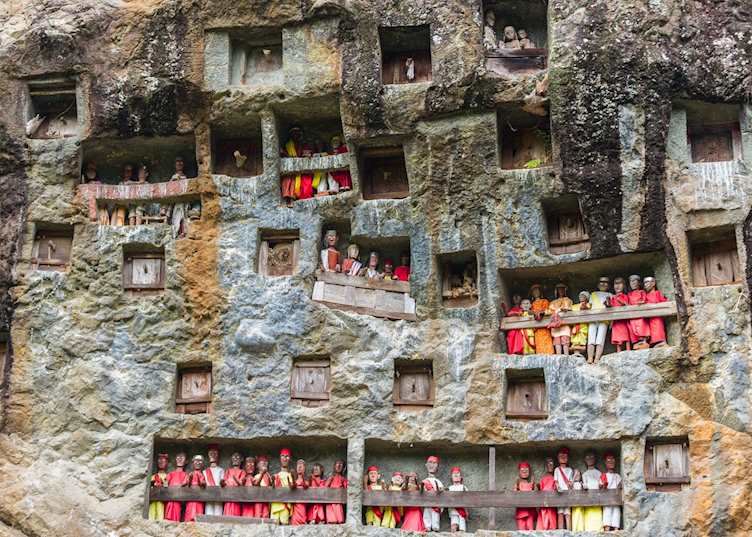 Cliff Graves, Lemo, Toraja