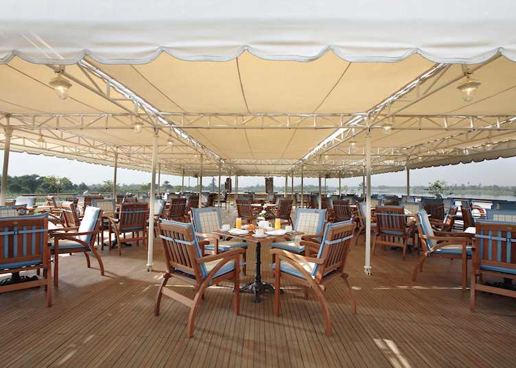 Sun deck, Sonesta St. George I