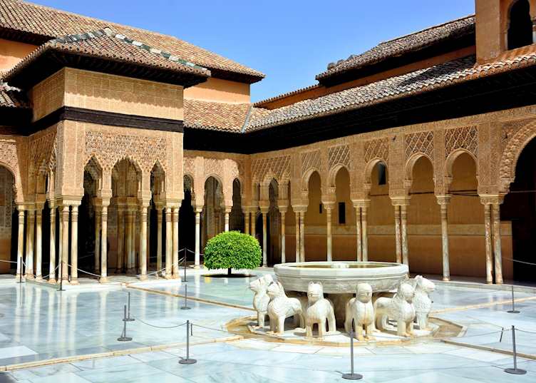 Patio de los Leones, Alhambra, Granada