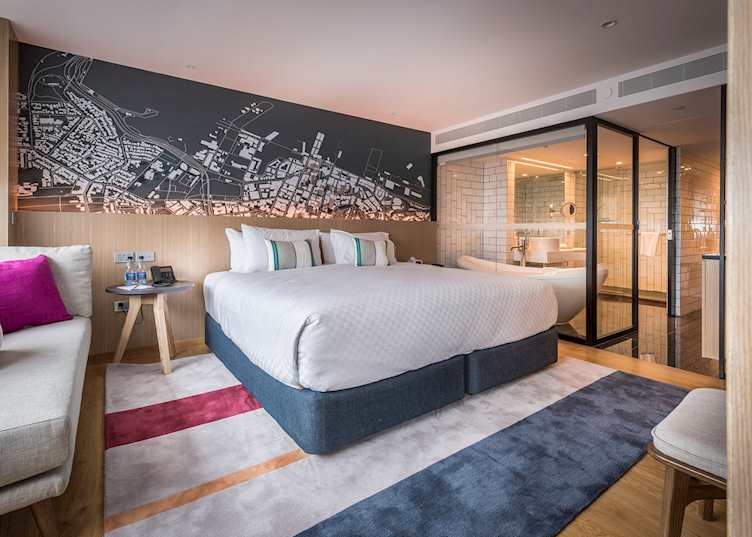 M Social Harbour Suite