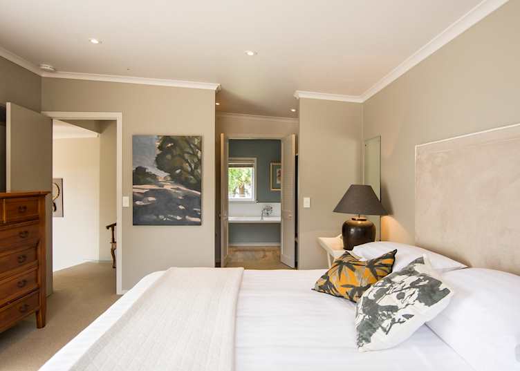 Te Koi Bedroom