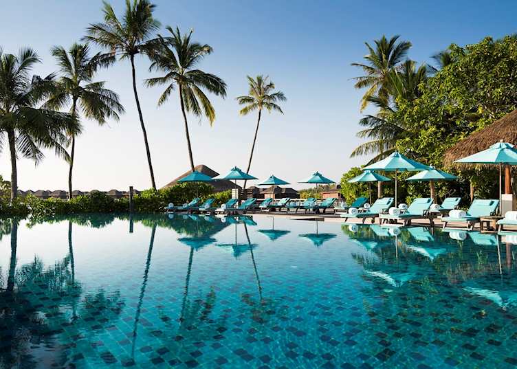 Dhoni pool, Anantara Veli Maldives Resort, Maldive Island