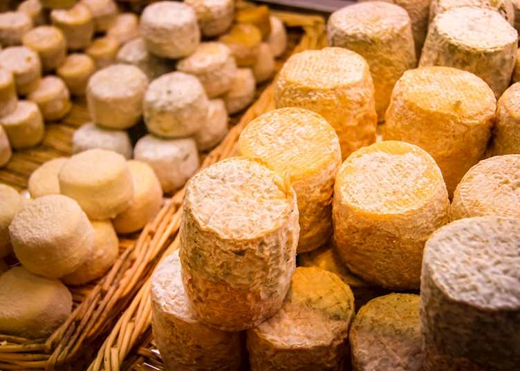 Goat's milk cheeese, Lyon