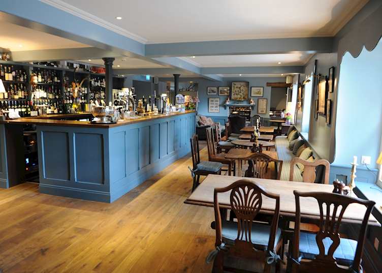 Loch Lomond Arms, Loch Lomond