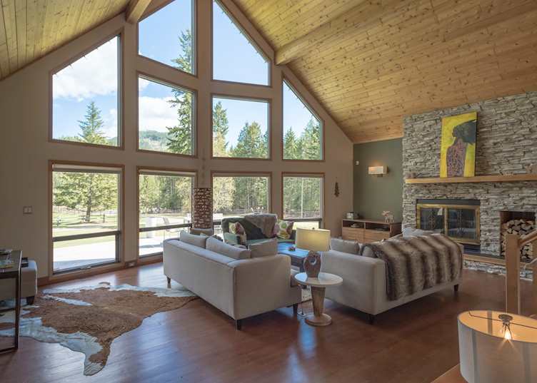 Great room, Home Lodge, Golden