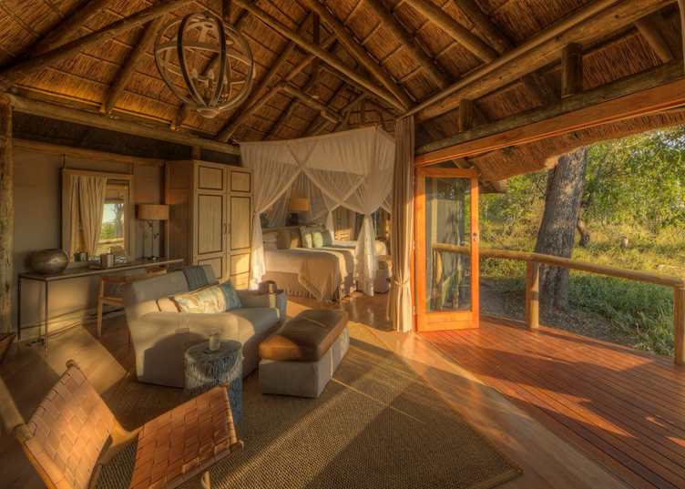 Camp Moremi bedroom